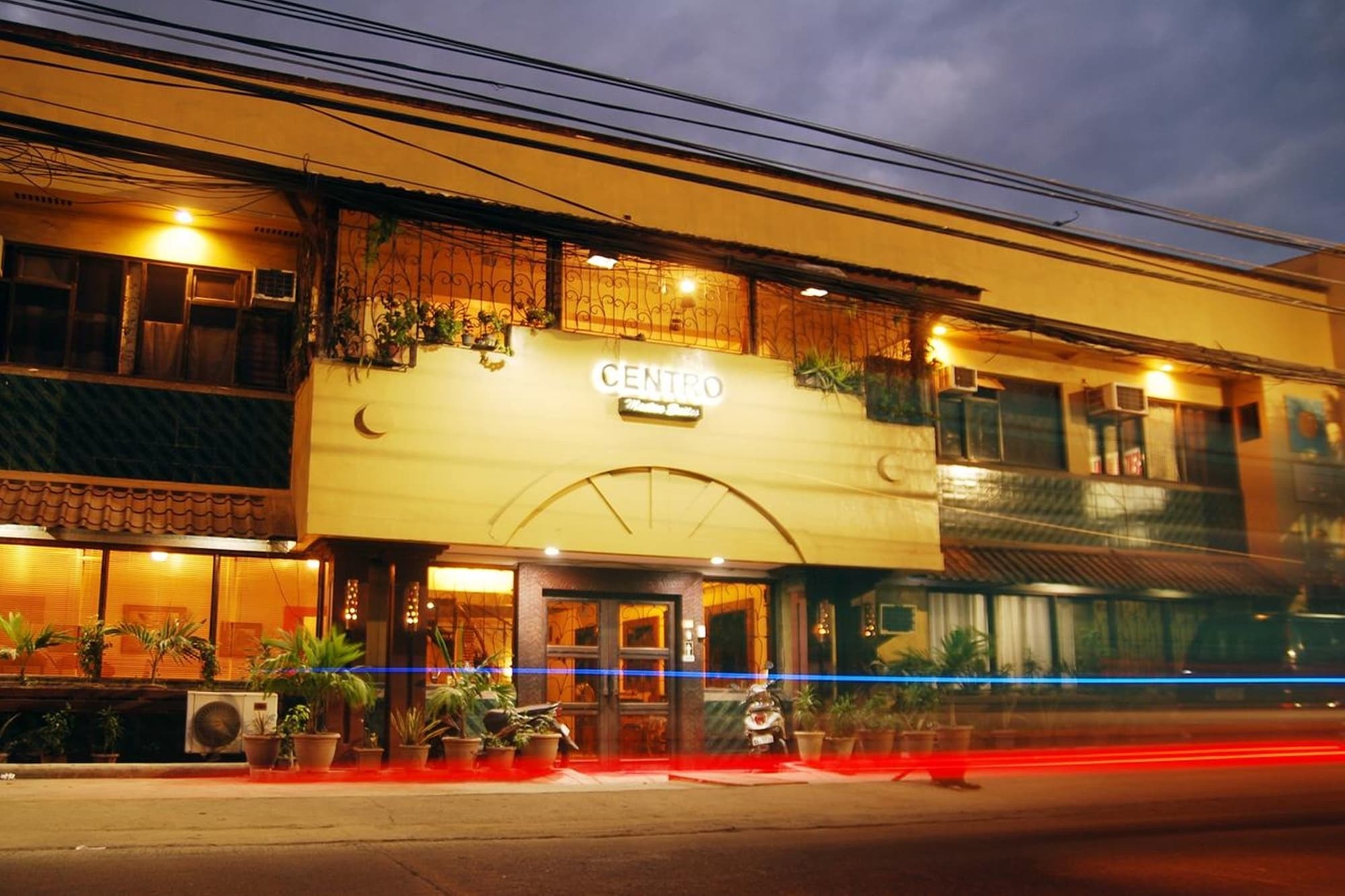 Centro Mactan Suites Lapu-Lapu City Exterior photo