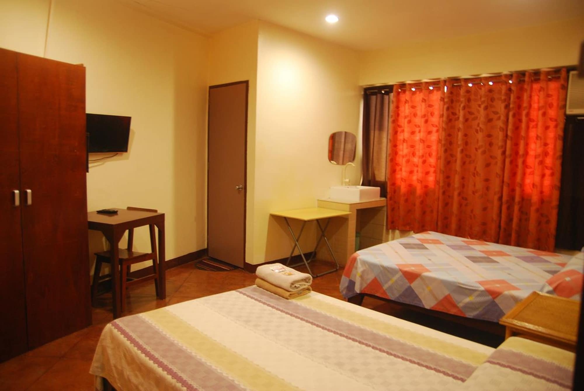 Centro Mactan Suites Lapu-Lapu City Exterior photo